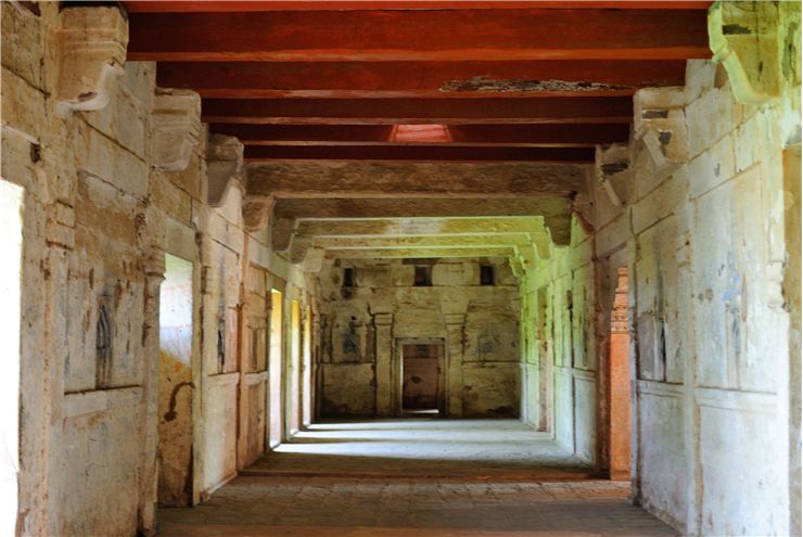 Picture Of Chunar Fort Prison Room